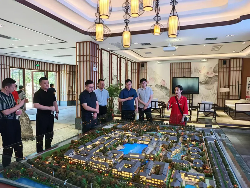 青业集团赴西咸新区沣东新城洽谈项目合作